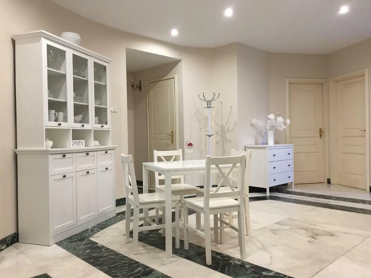 Hostel Lux Warszawa Poland